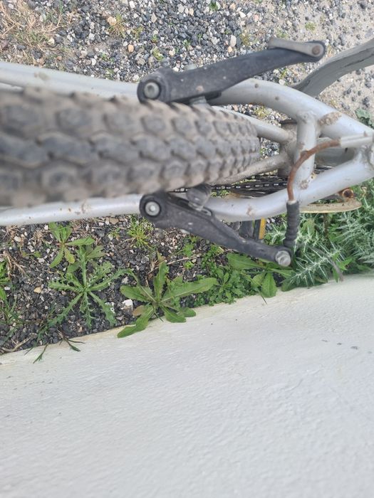 Bicicleta só precisa de montar as mudanças novas ler descrição
