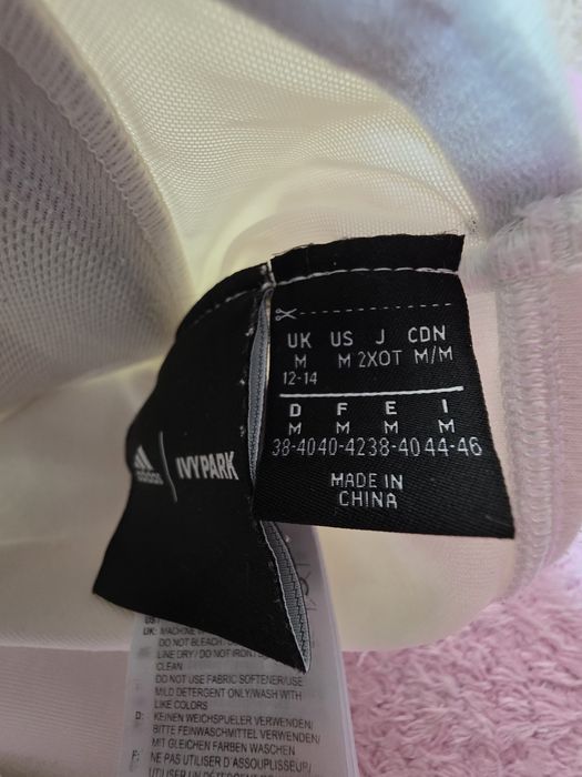 Топ кроп Ivy Park Adidas  розмір М