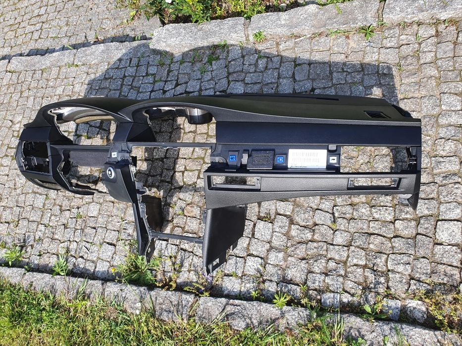 Oryginalna używana deska BMW E60 uchwyty na kubki cup holder europa