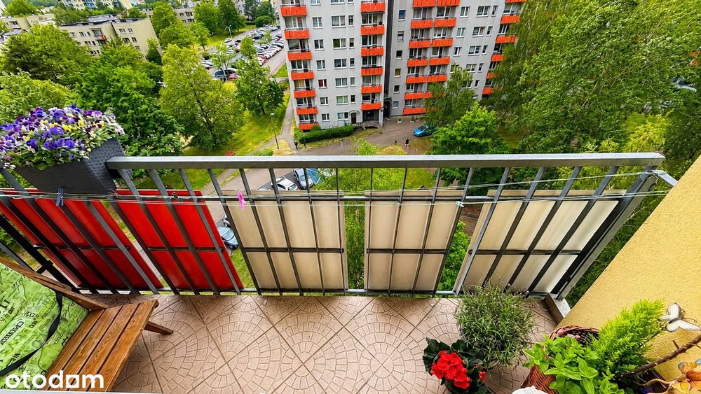 Do zamieszkania 64m2 Tychy -3 niezależne pokoje.