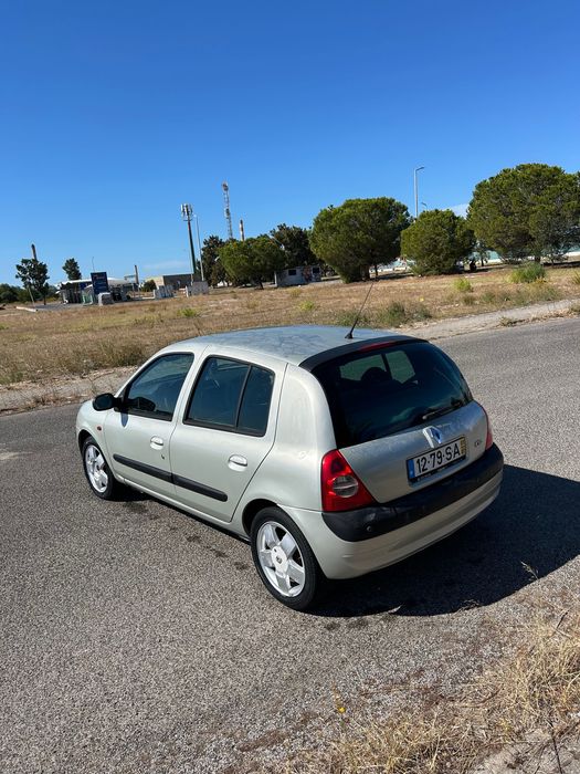 Renault Clio 1.2 16v 75cvs - 2001 - — photo 2