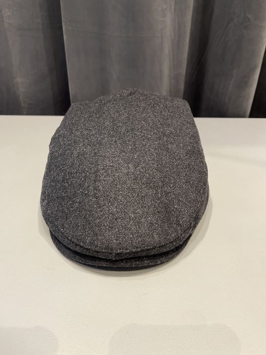 Szara czapka z daszkiem kaszkiet rozmiar L/LX