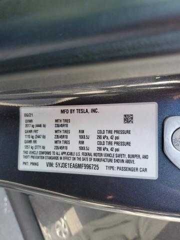 Електромобіль Tesla Model 3 Long Range 2022 року з США