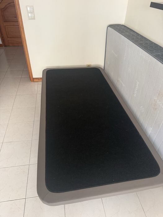 Mobilia e colchão para venda tudo junto