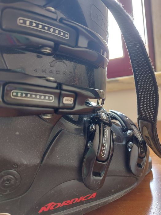 Botas de Ski da Nordica - Tam° 8,5 / 300 cm.