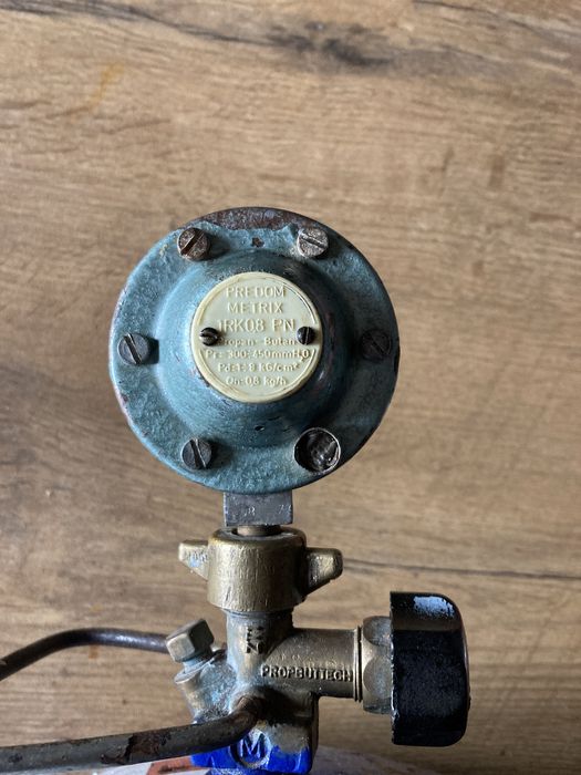 Predom Metrix  1RK0,8 PN  Reduktor do butli turystycznej
