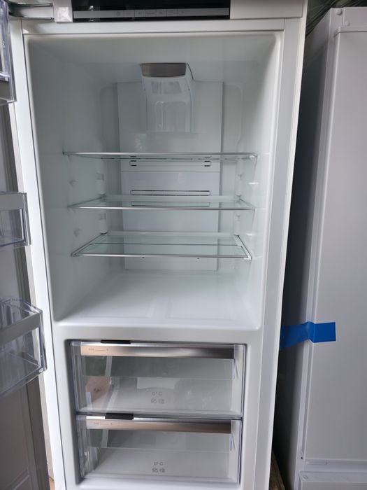 Chłodziarko-zamrażarka do zabudowy 178 cm  Kuppersbusch FKGF8800.1i