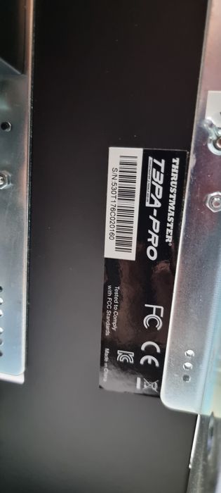 Thrustmaster volante+base+pedais+manete