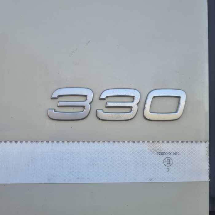 Volvo FMX 4x4 com grua e bascúla
