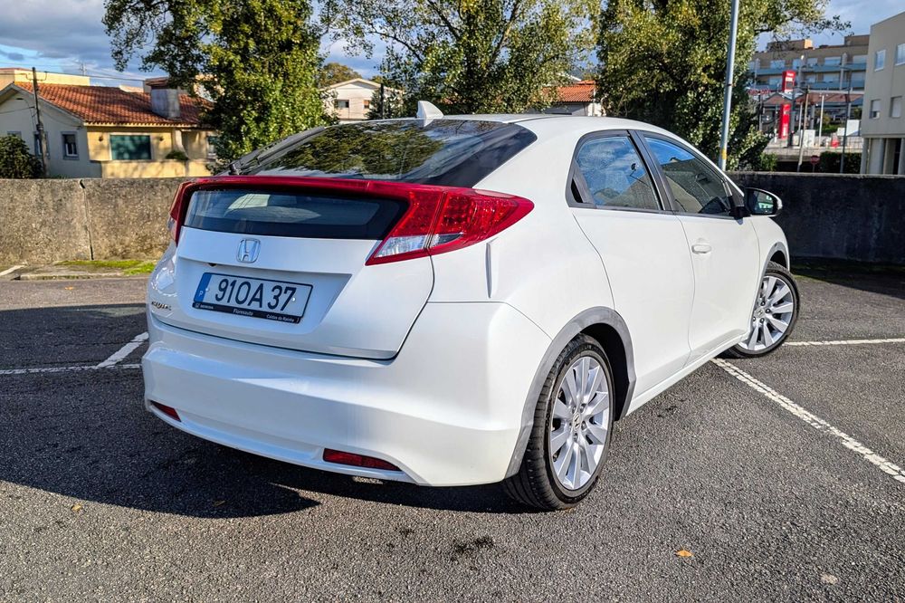 Honda Civic 1.6 I-DTEC Sport - Oportunidade!
