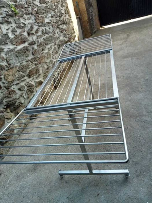 Estendal de Inox – Dobrável, Regulável e com Rodas de Gel