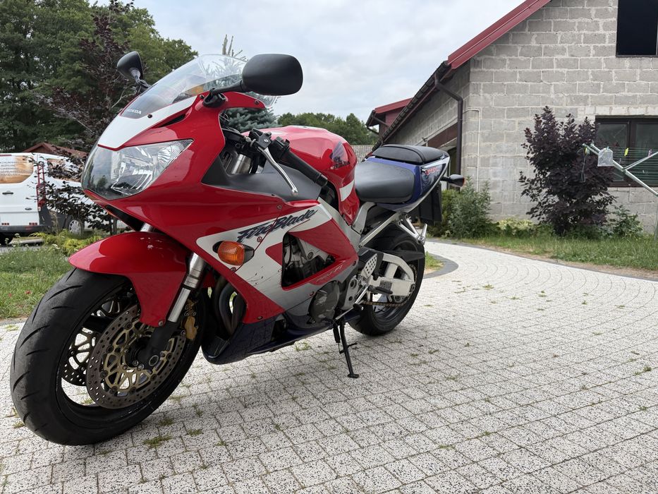 Motocykl honda cbr 929 rr fireblade