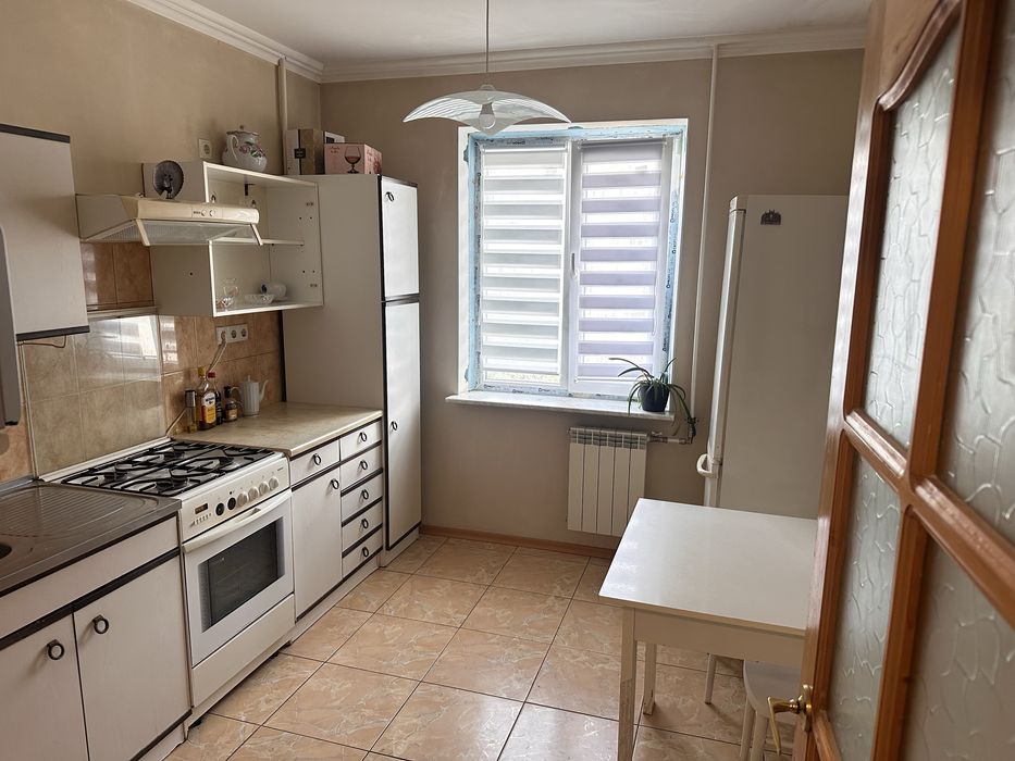 Продаж 3-кімнатної квартири, Драгоманова 25