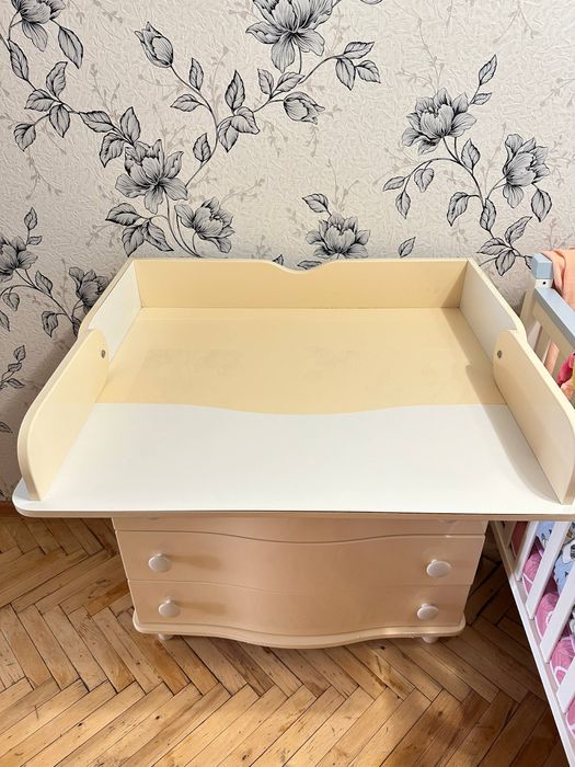 Пеленальний комод