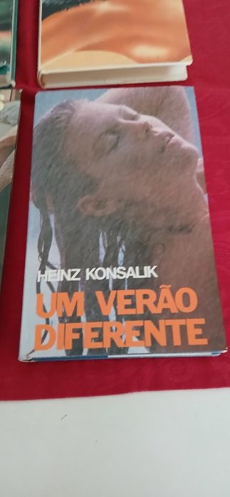 6 livros dos anos 80 - Círculo de Leitores