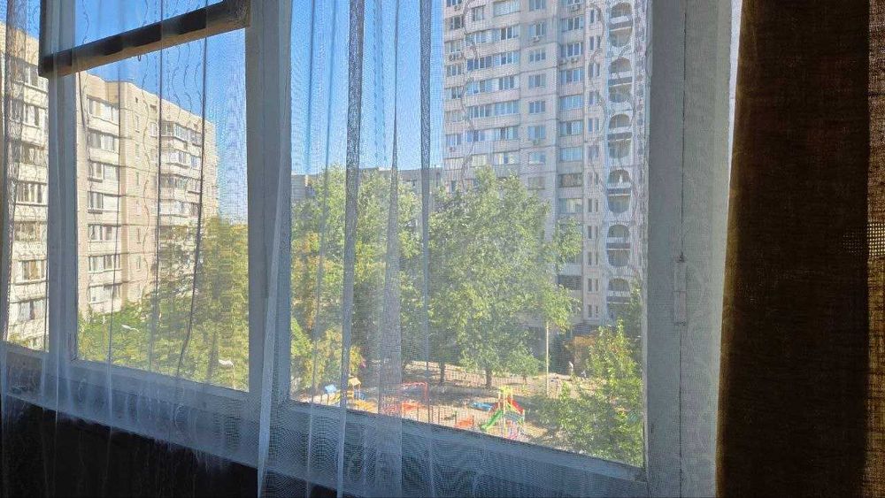 Здається 3к квартира на Харьковському масиві. метро Вирлиця. вул. Вербицького
