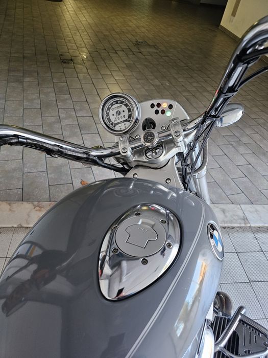 BMW R1200C de 2001 excelente estado , mota icónica  mota icónica