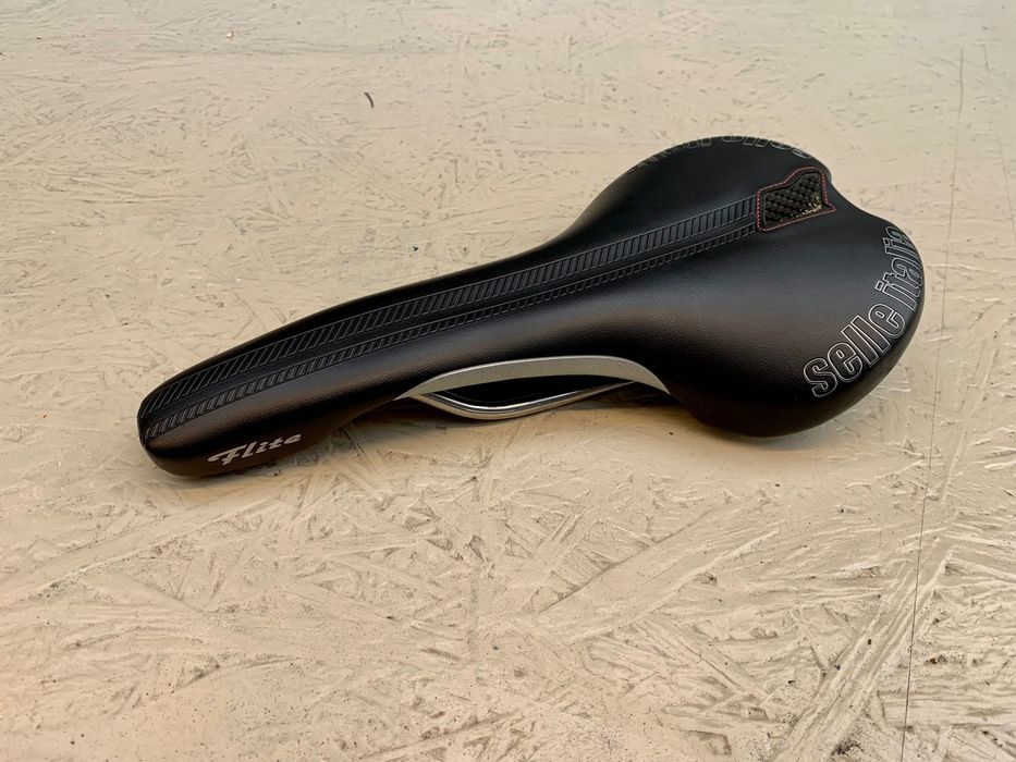 Selim Selle Italia Flite TI316 titânio e carbono