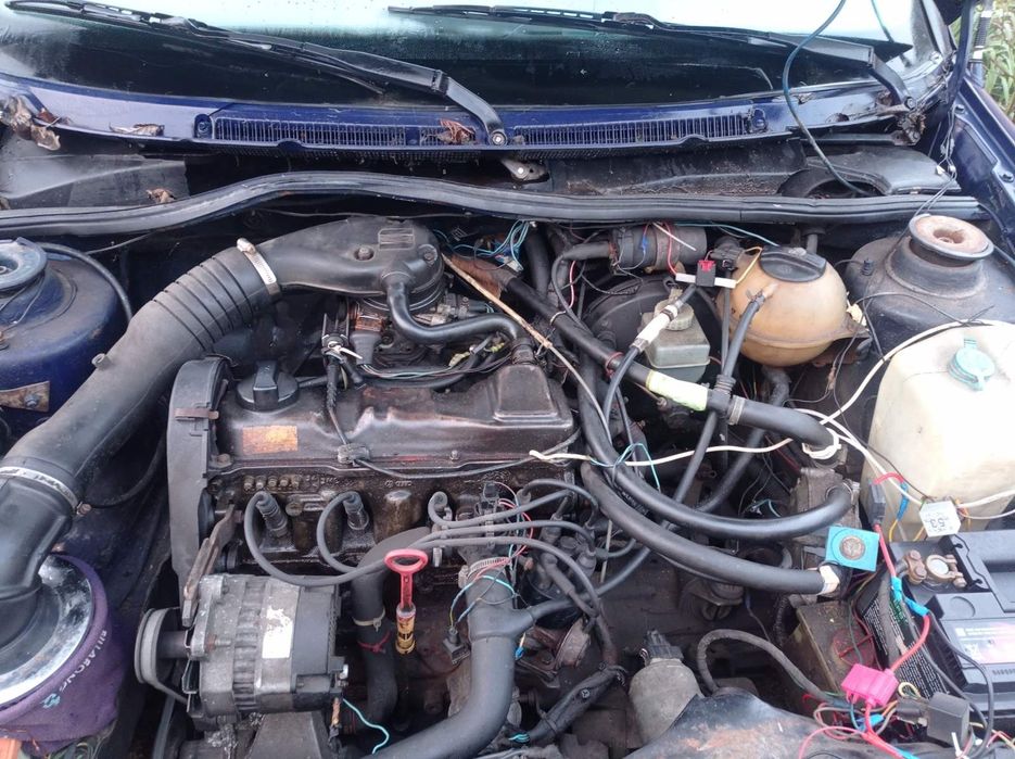 Продам сеат середньому стані