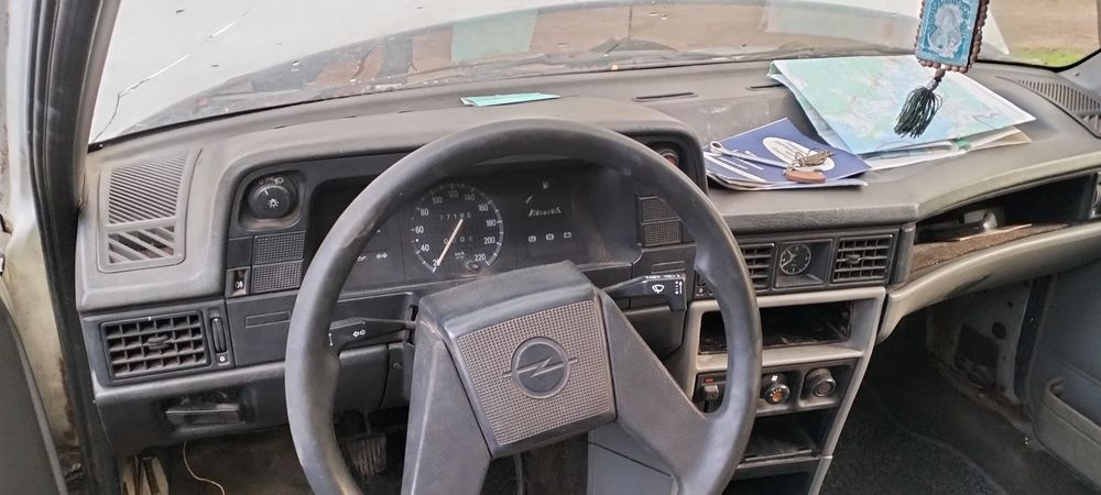 Розборка  Опель кадет мотор 1,4 1,3 розборка
