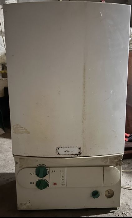 Продам газовий котел Vaillant ( котел - колонка)