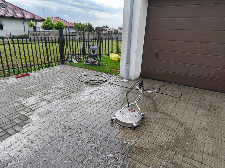 Mycie wysokociśnieniowe kostki brukowej