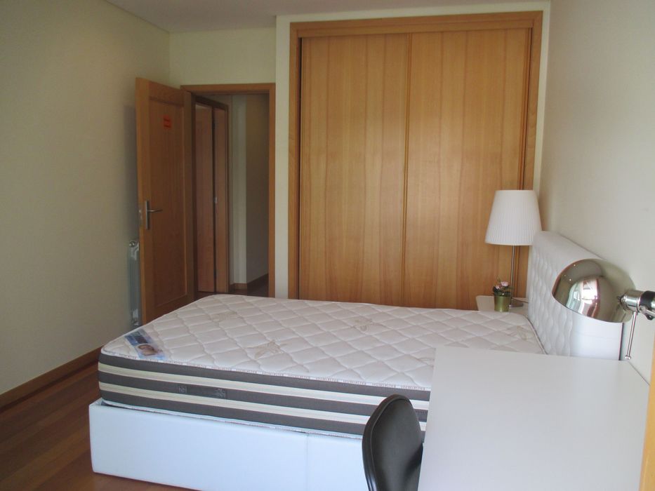 Alugo quarto a estudante em Braga junto ao Minho Center
