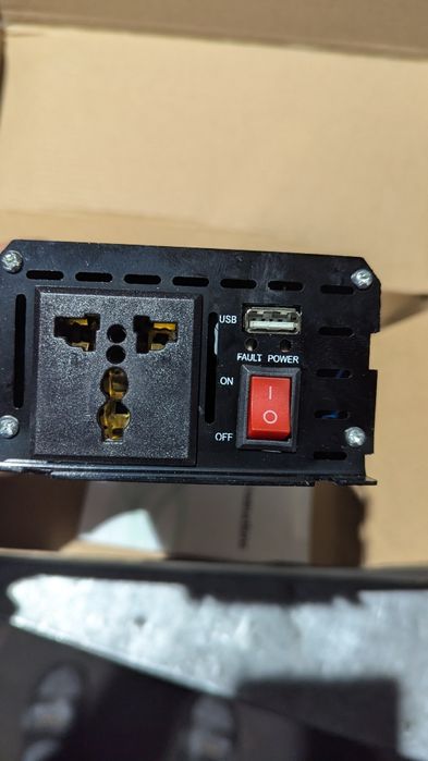 Продам акумуляторний інвертор