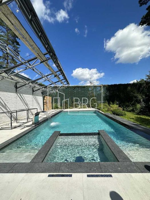 Дом с бассейном КГ Сосновый бор Козин Конча-Заспа без комиссии