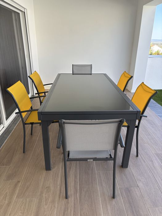 Mesa de Jardim + Cadeiras