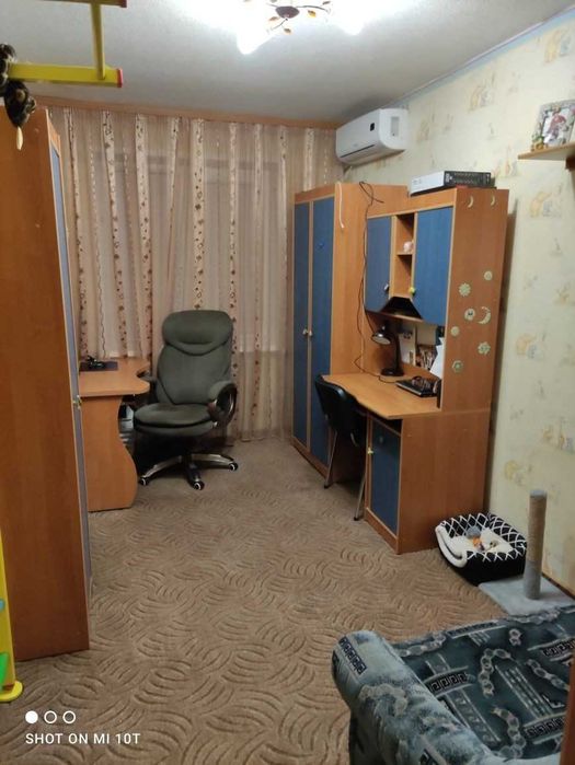 3 кімнатна квартира з капремонтом!!! Велика площа. Цегла. Чешка.