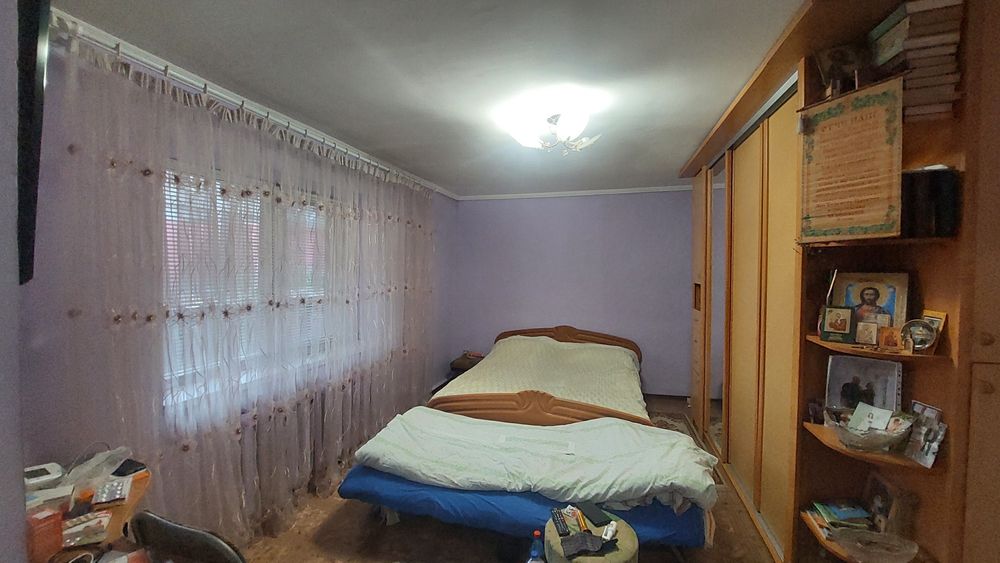 Продам будинок. Вул.Грушевського,70.