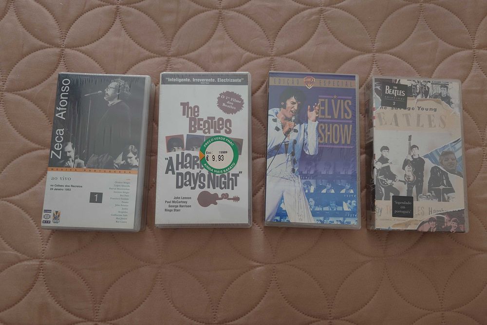 Vendo cassetes de música em VHS (novas)