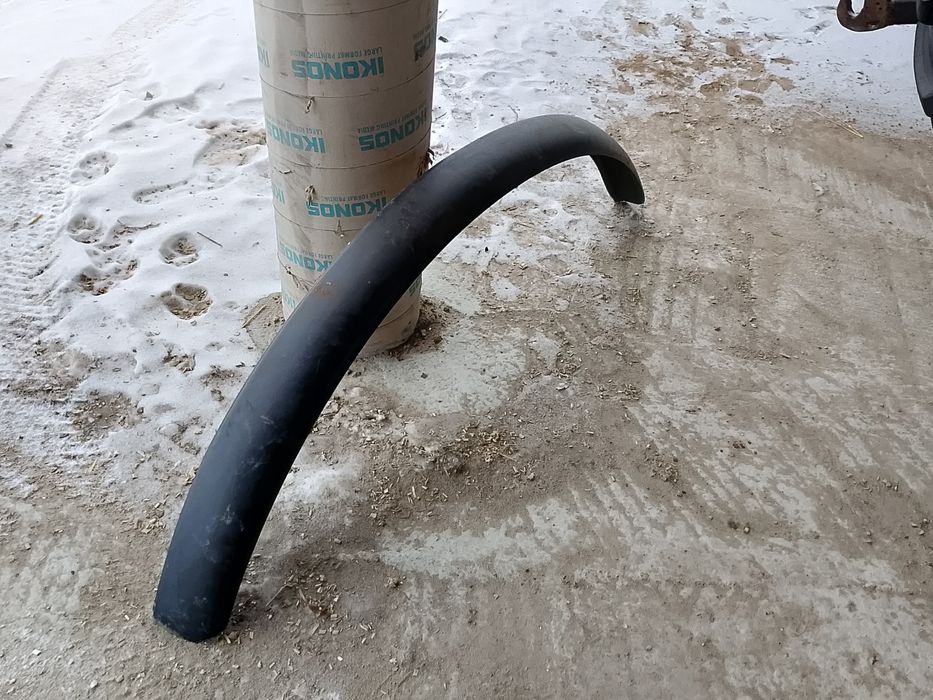 Nadkole poszerzenie błotnika Renault Ares