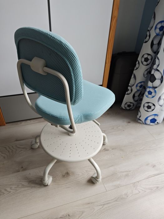 Krzesło dziecięce IKEA VIMUND niebieskie