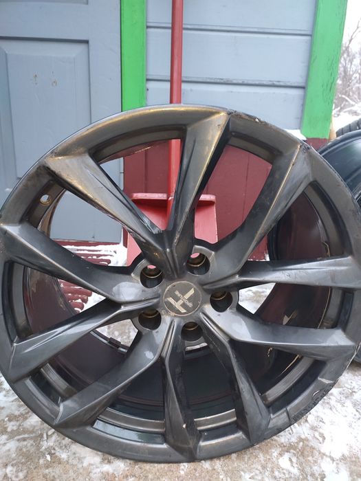 Диски R20 на Tesla model s