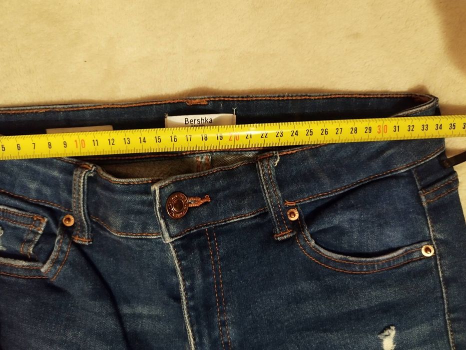 Скіні Bershka.38розмір.