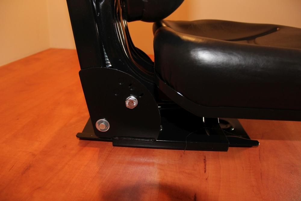 Siedzenie lux siedzenia firmowe C 330 C 360 MF T25 Ursus