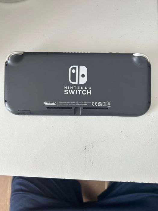 Nintendo switch lite ( enviar msg para o numero do anuncio)