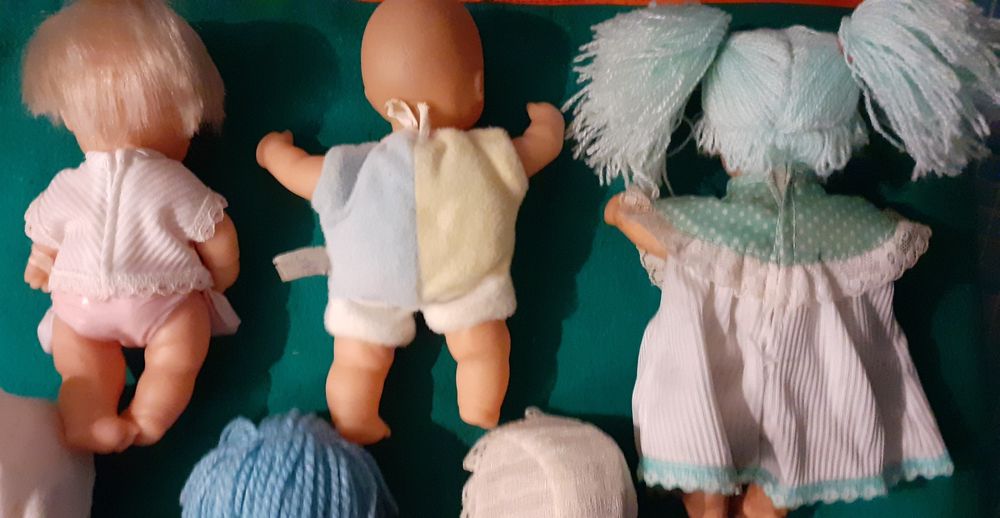 Bonecas e enxoval barriguitas, Famosa