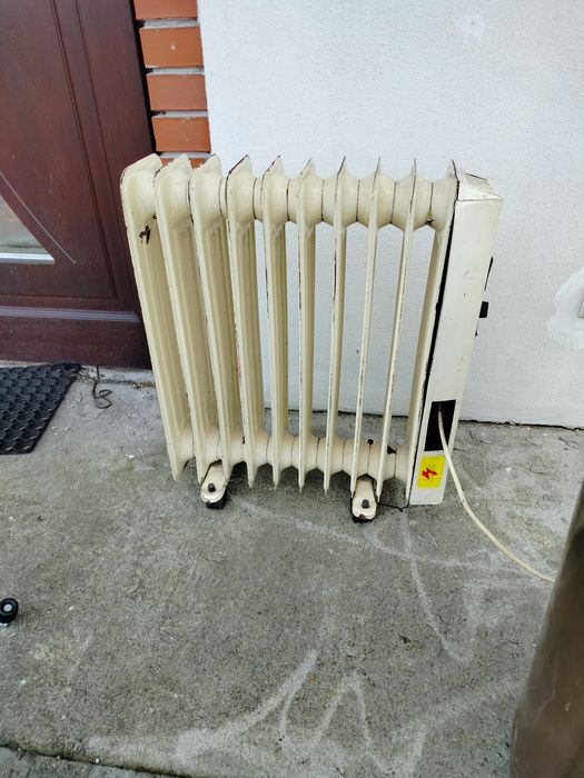 Grzejnik elektryczny olejowy