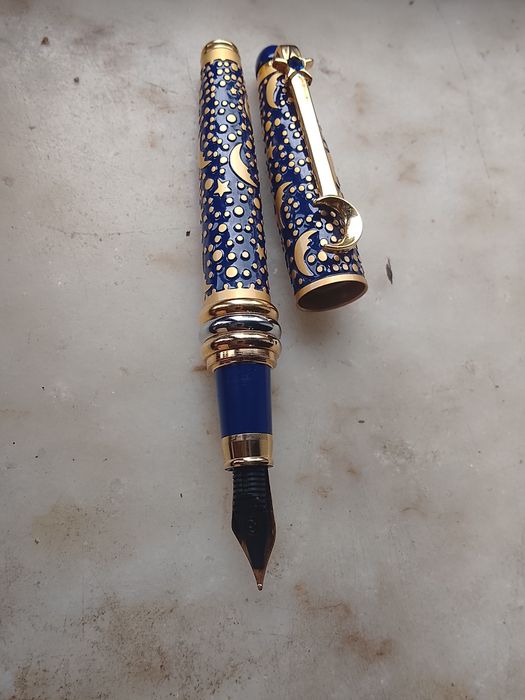 Caneta Hachette com cristais Swarovski