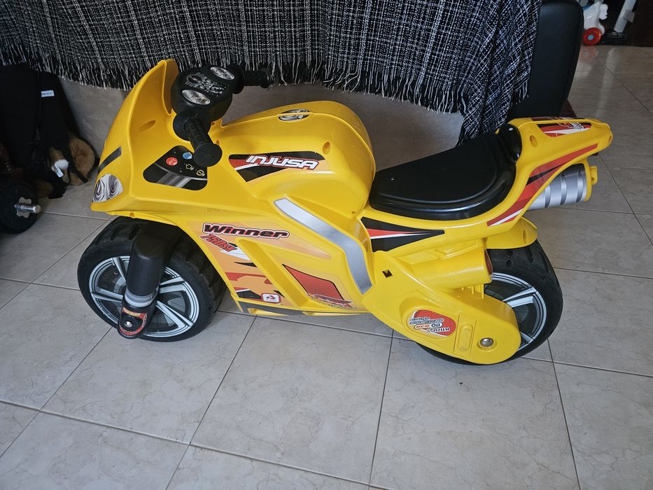 Moto para criança