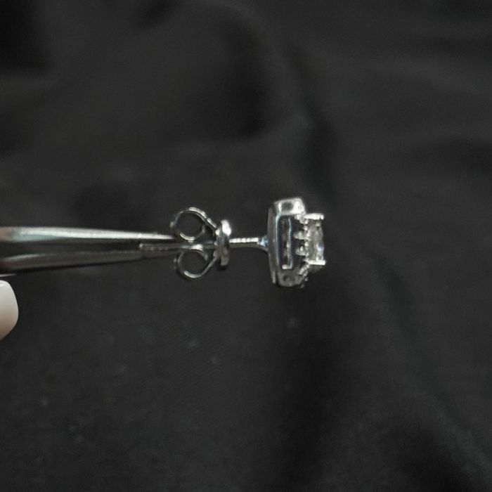 Сережки з муассанітами 1 та 2 ct