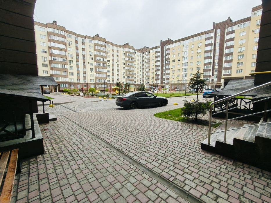 Вільна на будь-який термін але бажано на довготривалий