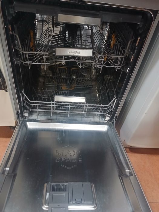 Máquina Lavar Loiça WHIRLPOOL W7F HS51