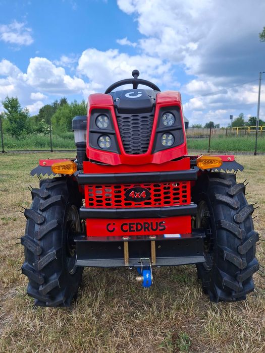 Traktor wielofunkcyjny Cedrus 4x4 C-TUR-18B
