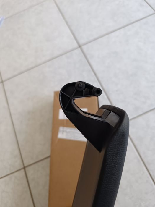 Tampa  de apoio de braço Audi A4