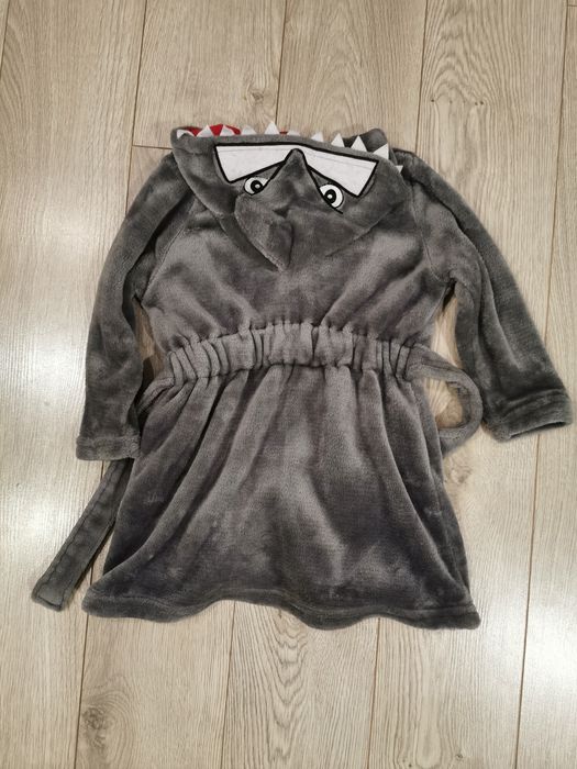 Szlafrok Rekin Rebel Primark 3-4 lata 104 super stan