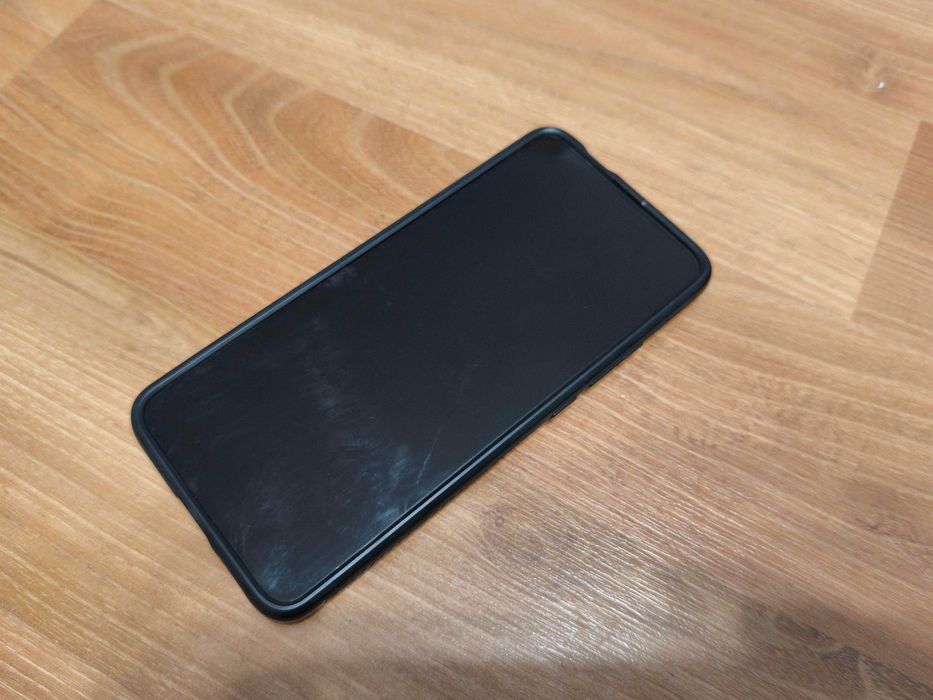 Etui Spigen Poco F2 Pro